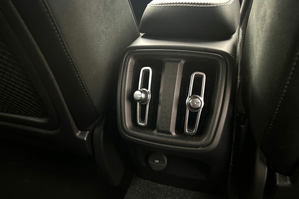 Volvo XC40 D3 Awd R-design Grey #27