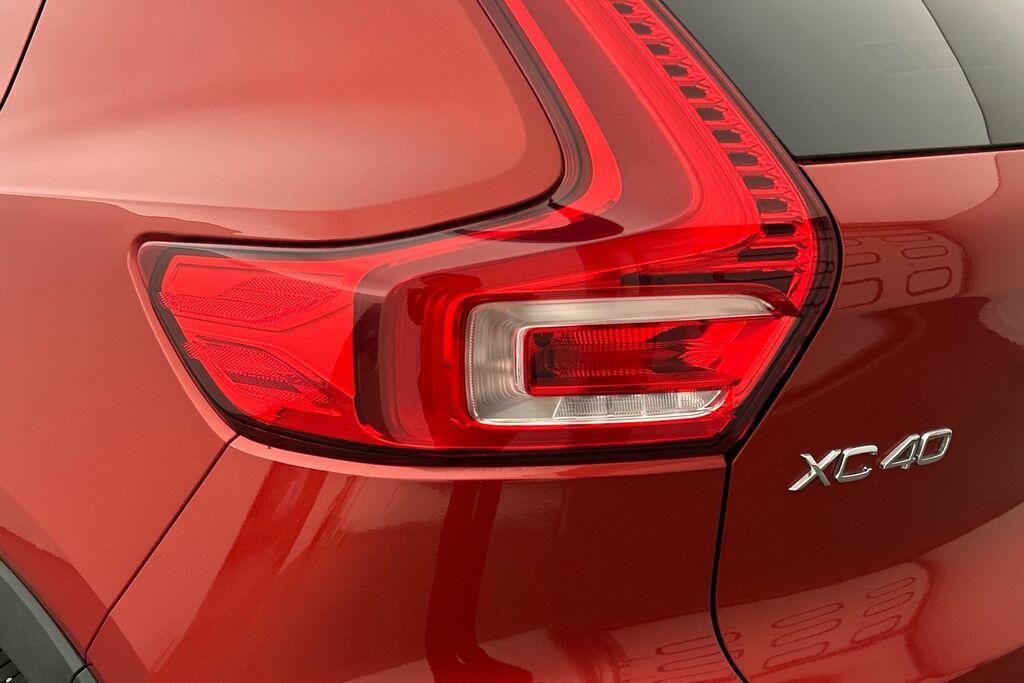 Volvo XC40 D3 Awd R-design Grey #20