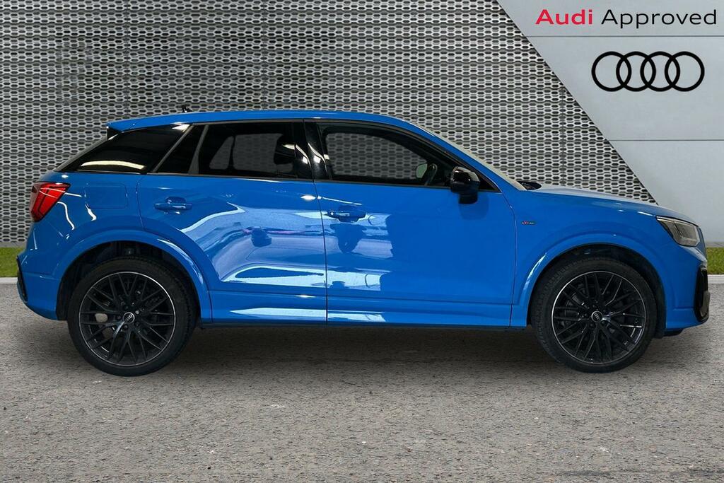 Audi Q2 Black Edition 35 Tfsi 150 Ps S Tronic Blue #4