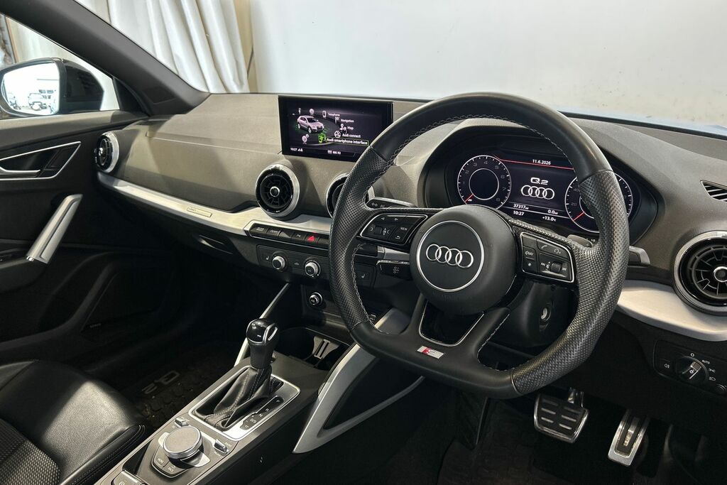 Audi Q2 Black Edition 35 Tfsi 150 Ps S Tronic Blue #6