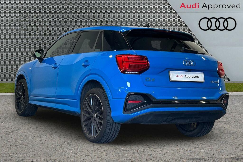 Audi Q2 Black Edition 35 Tfsi 150 Ps S Tronic Blue #3