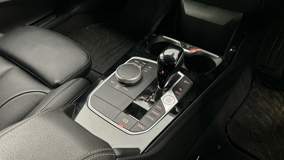 BMW 1 Series Hatchback Black #10