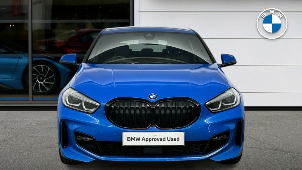 BMW 1 Series Hatchback Black #16