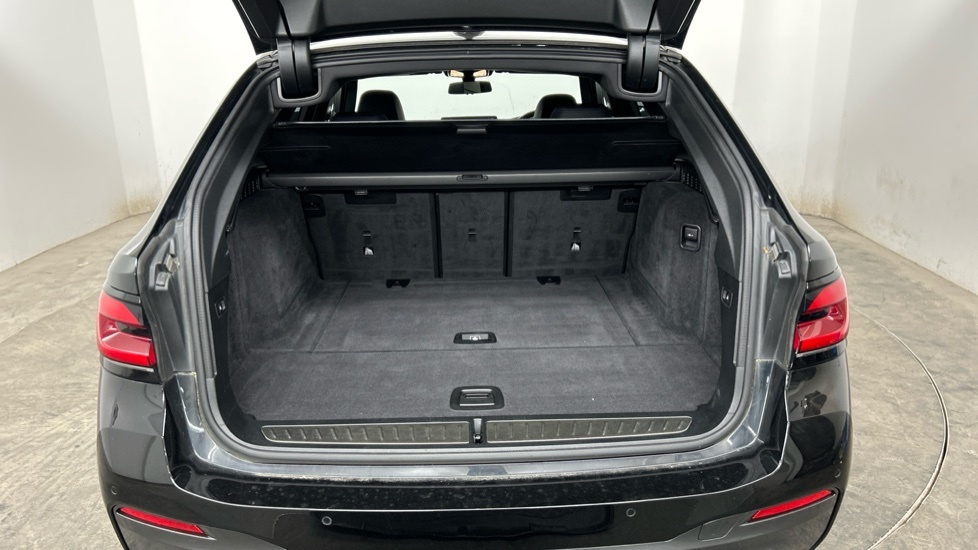 BMW 5 Series Black #13