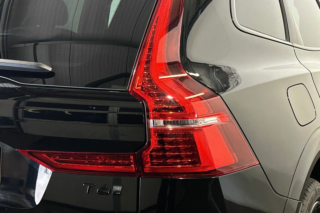Volvo XC60 Ultimate Blue #20