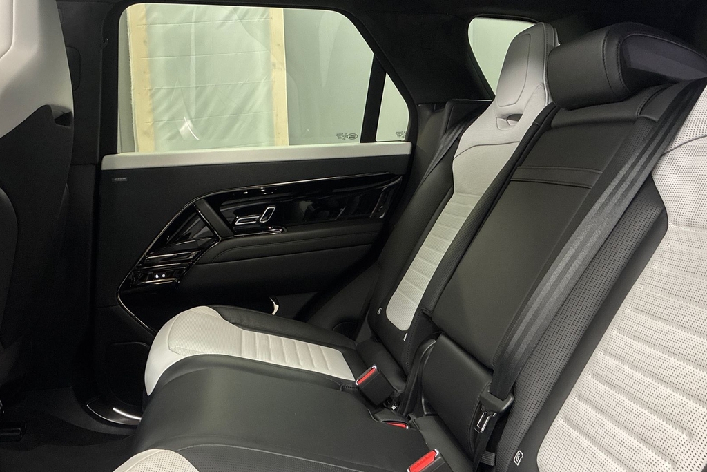 Land Rover Range Rover Sport P635 V8 Sv SP26LXY #4