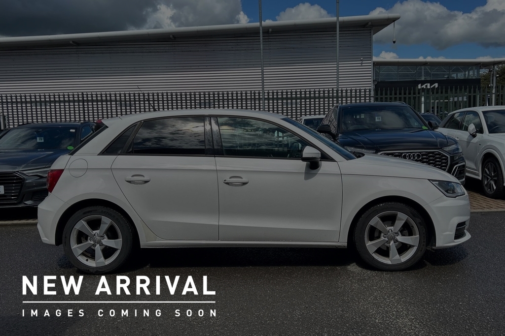 Audi A1 Sport 1.0 Tfsi 95 Ps 5 Speed White #4