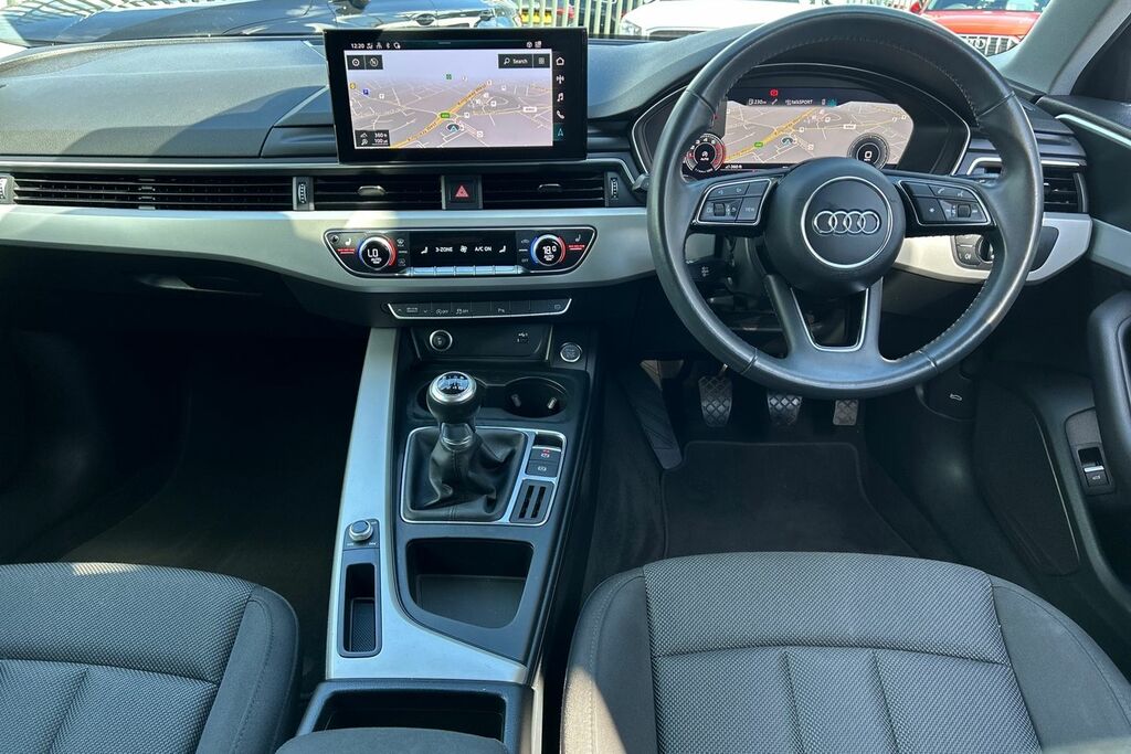 Audi A4 Avant Black Edition Black #10