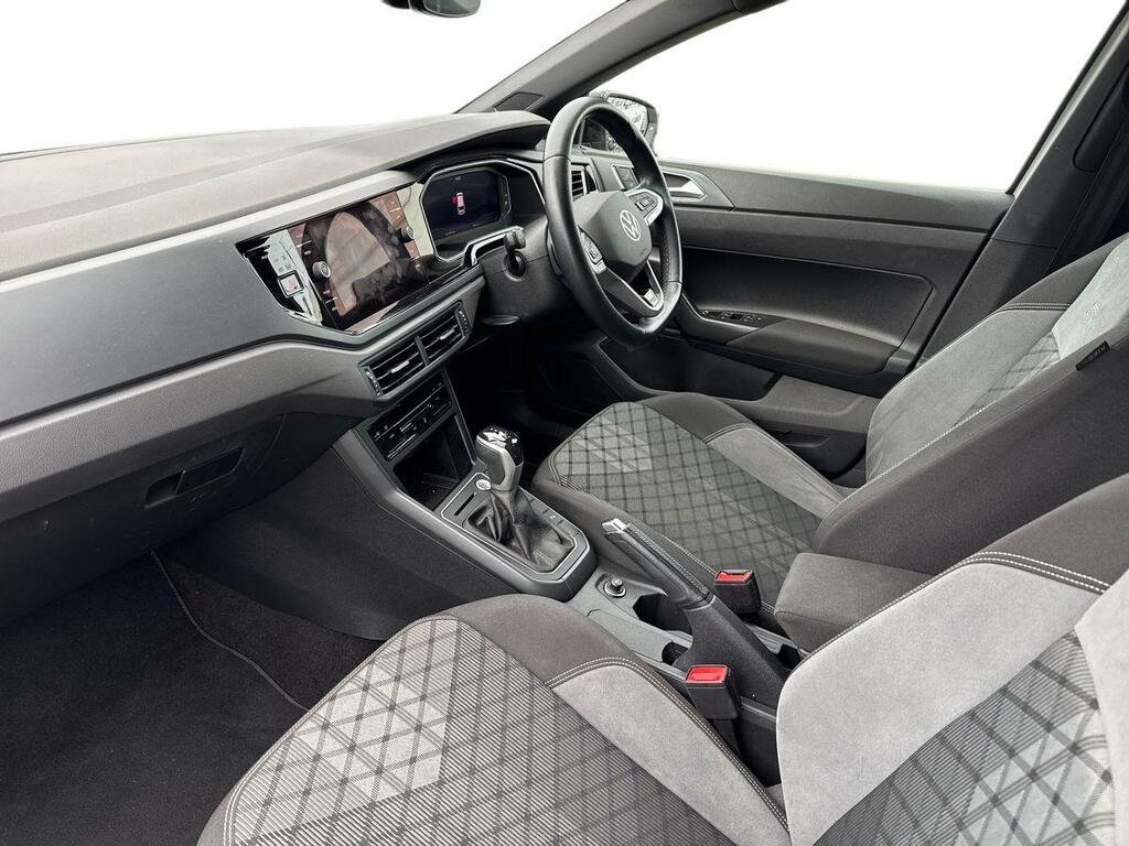 Volkswagen Polo 1.0 Tsi 110 R-line Dsg White #2