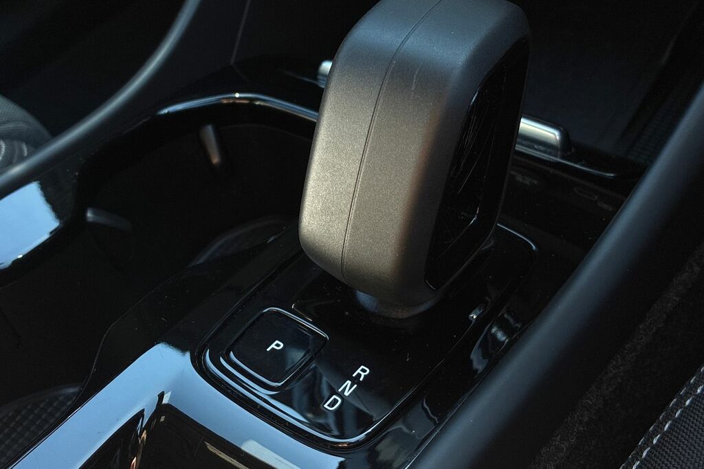 Volvo XC40 R-design, T3 Black #13