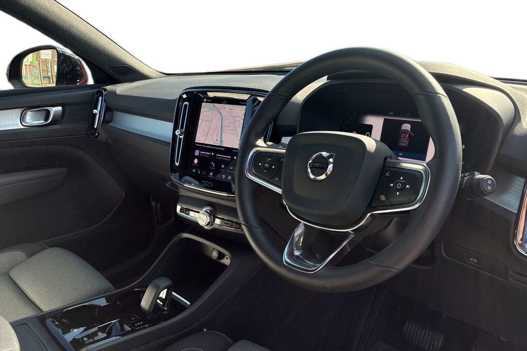 Volvo XC40 R-design, T3 Black #10