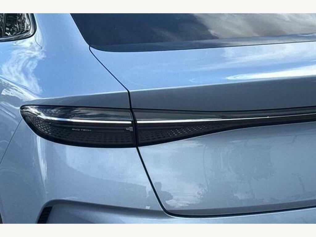 Byd Seal Saloon Green #19