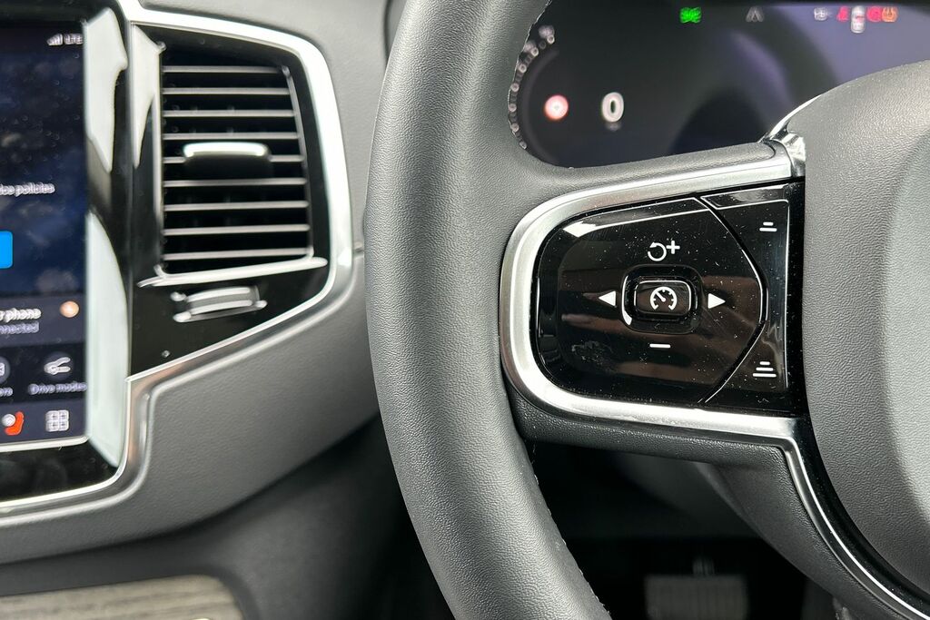 Volvo XC90 Suv Black #11