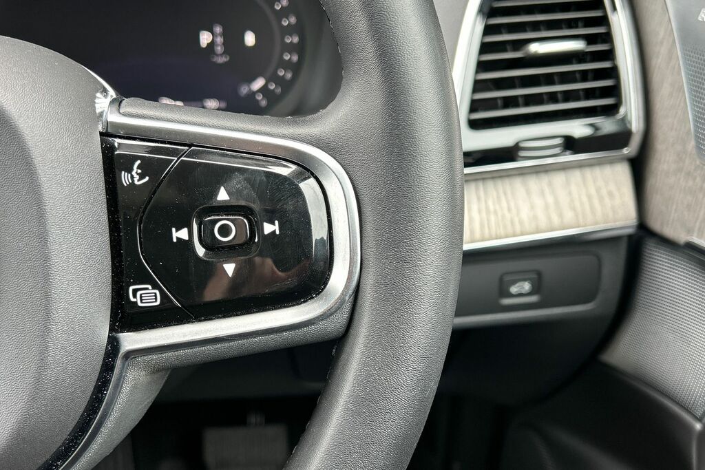 Volvo XC90 Suv Black #12