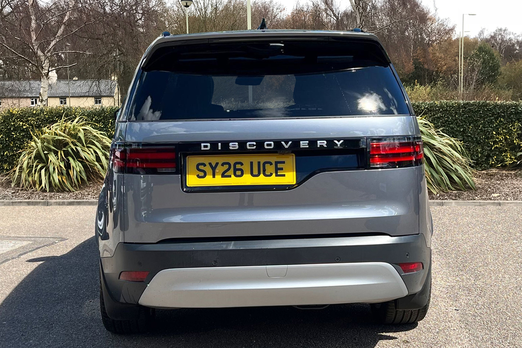 Land Rover Discovery D350 Se Commercial Grey #6
