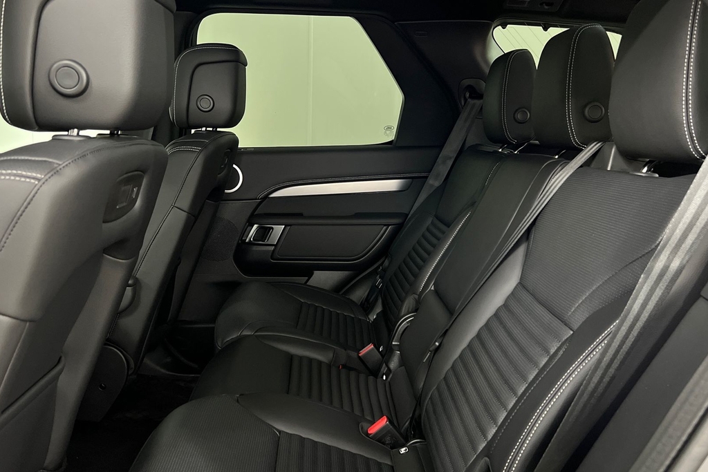 Land Rover Discovery D350 Gemini Black #4