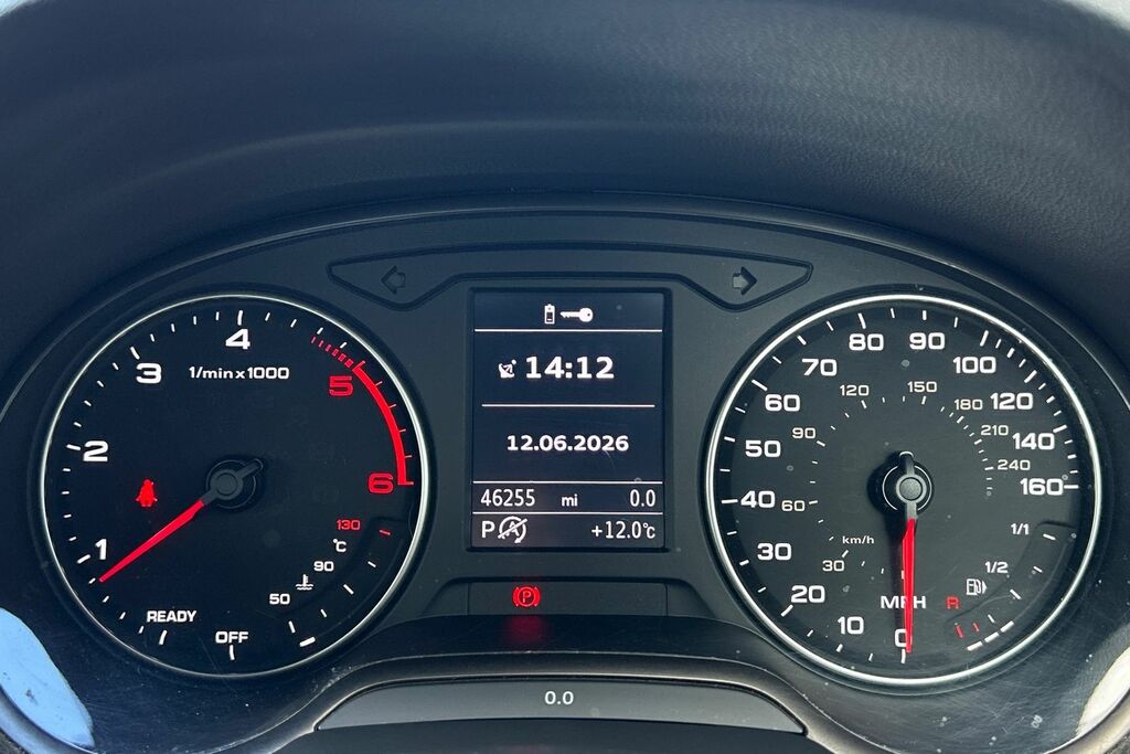 Audi Q2 30 Tfsi Black Edition Grey #15
