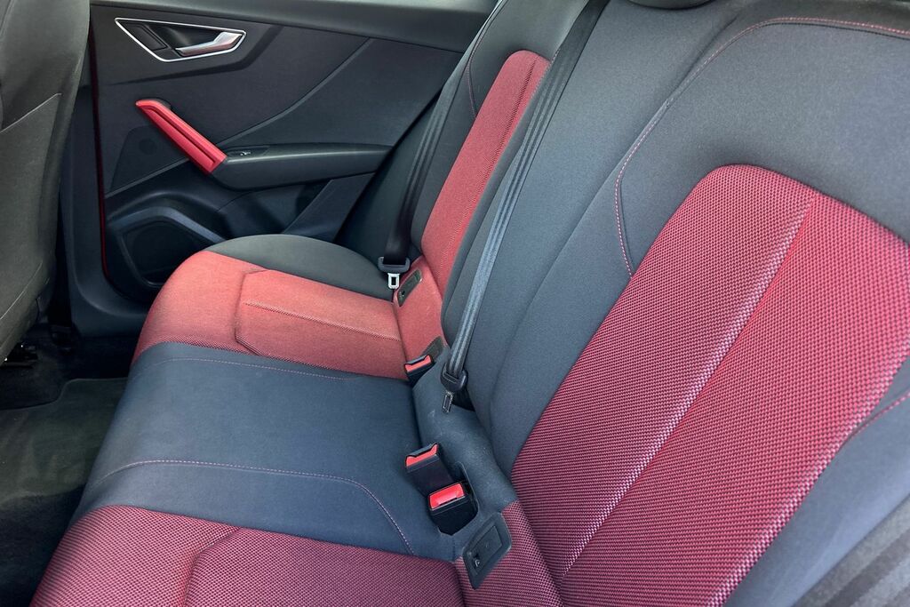 Audi Q2 30 Tfsi Black Edition Grey #9