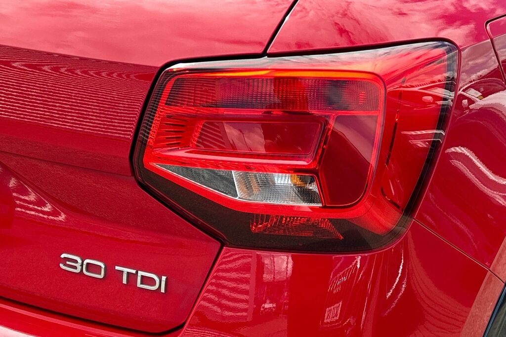 Audi Q2 30 Tfsi Black Edition Grey #20
