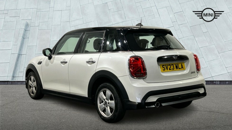Mini Hatch 5-Door Cooper Classic SV23WLA White #2
