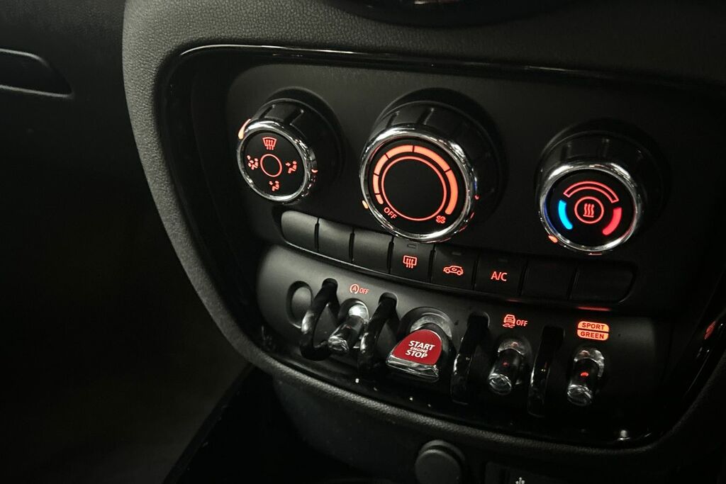 Mini Clubman John Cooper Works Black #18
