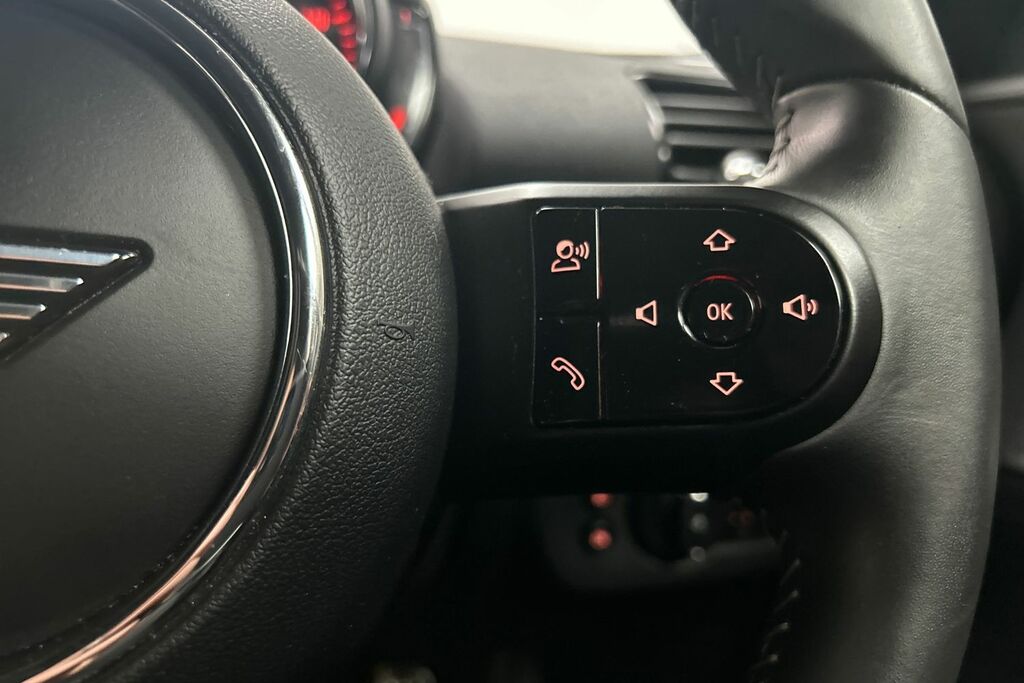 Mini Clubman John Cooper Works Black #9
