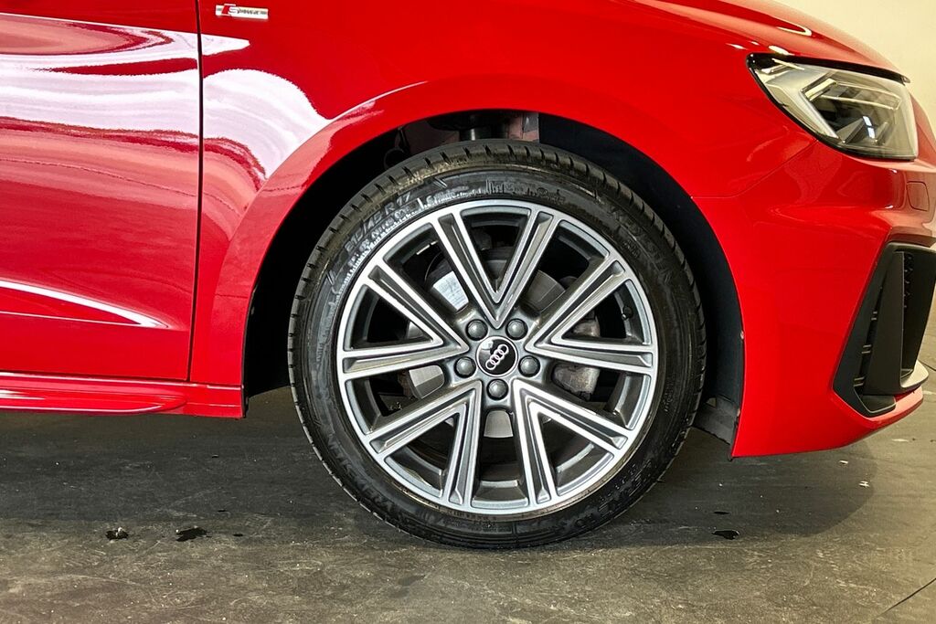 Audi A1 S Line 30 Tfsi 110 Ps 6-Speed SW73VHT Red #5