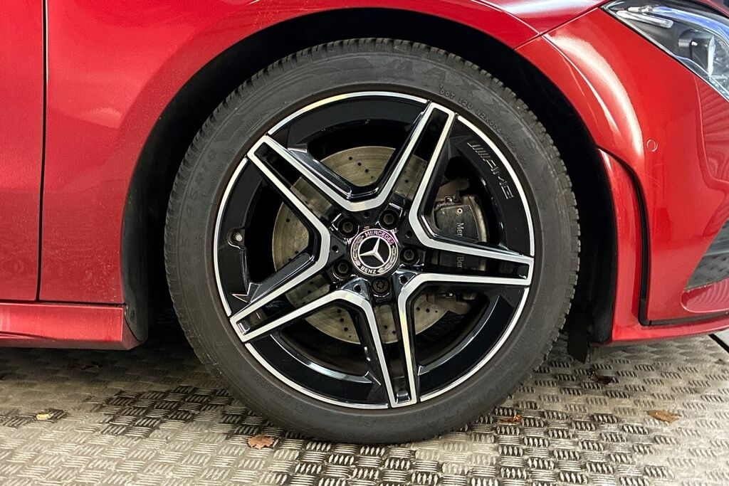 Mercedes-Benz CLA Class 200 Amg Line Executive Tip Red #5