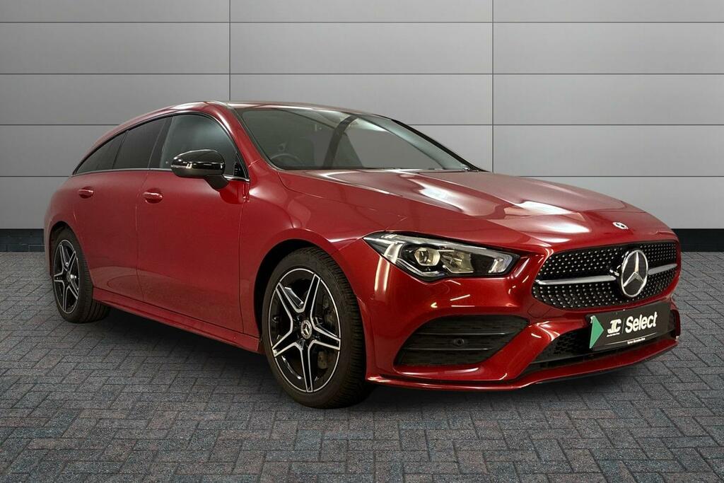 Mercedes-Benz CLA Class 200 Amg Line Executive Tip Red
