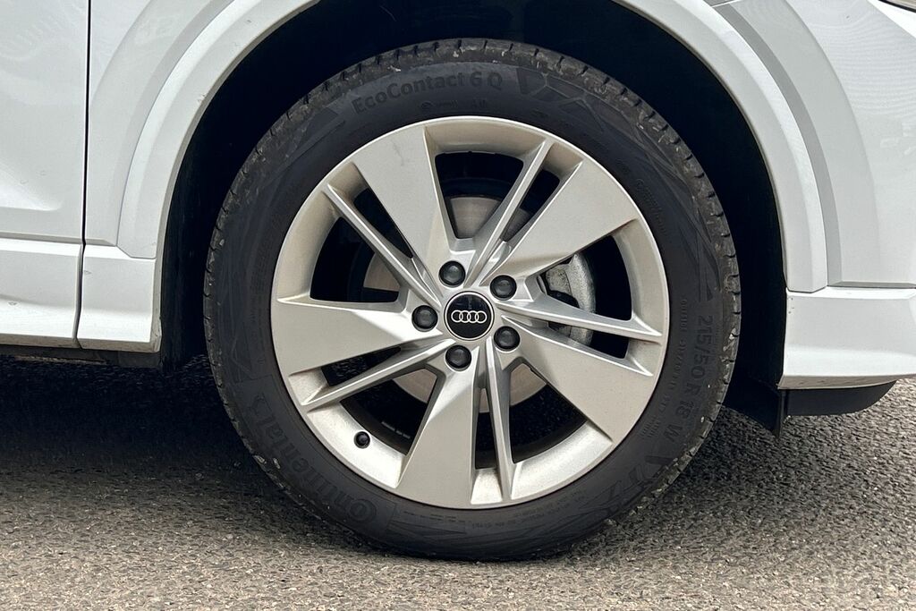 Audi Q2 S Line 35 Tfsi 150 Ps 6-Speed White #5