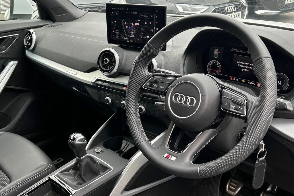 Audi Q2 S Line 35 Tfsi 150 Ps 6-Speed White #6
