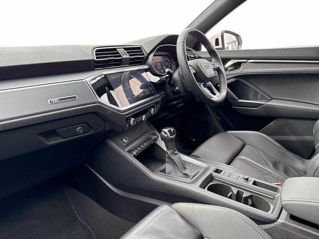 Audi Q3 S Line 35 Tfsi 150 Ps S Tronic White #2