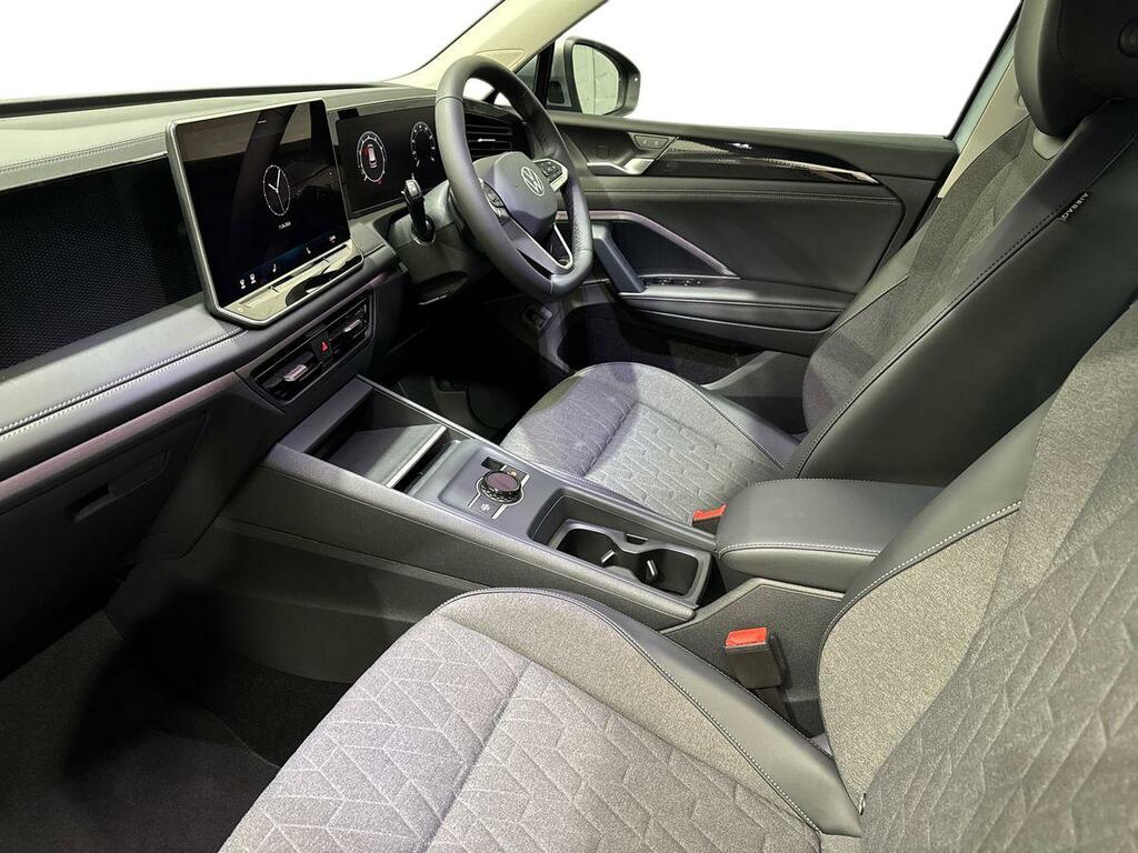 Volkswagen Tiguan 1.5 Etsi 150 Match Dsg Silver #2