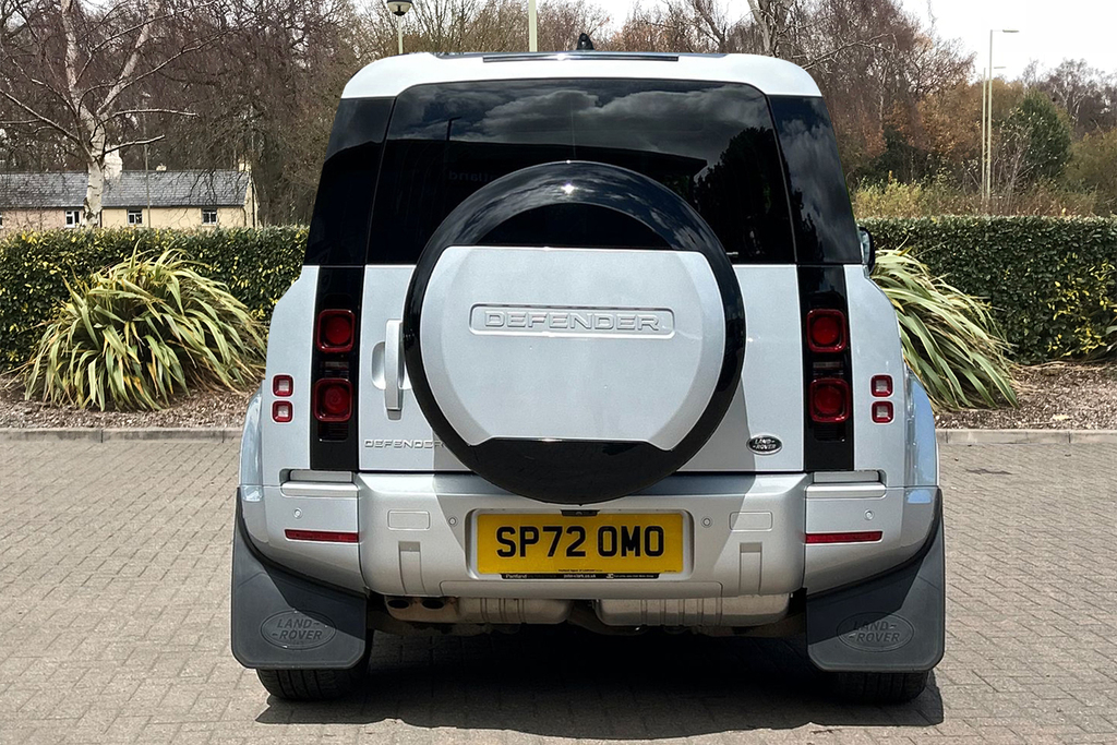 Land Rover Defender 110 D250 Xs Edition Silver #6
