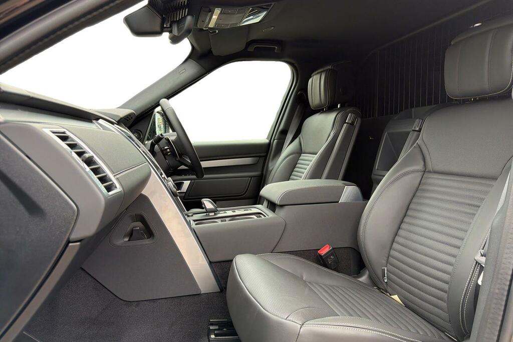 Land Rover Discovery D350 Dynamic Hse Commercial Black #3
