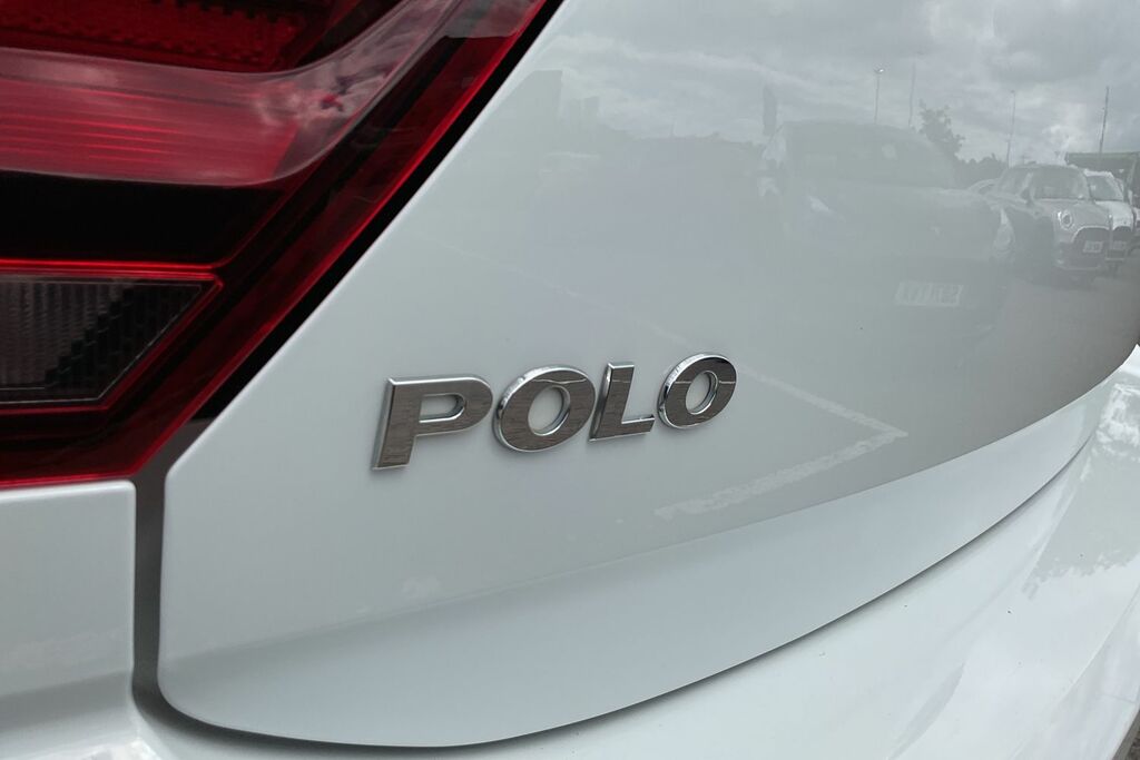 Volkswagen Polo Hatchback White #23