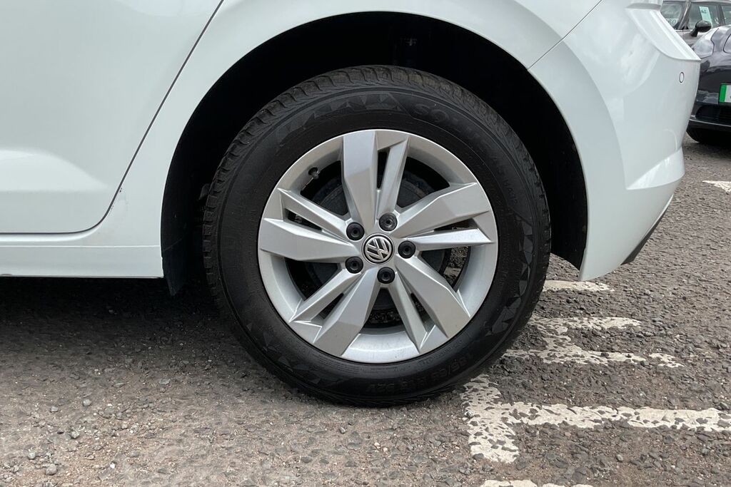 Volkswagen Polo Hatchback White #15