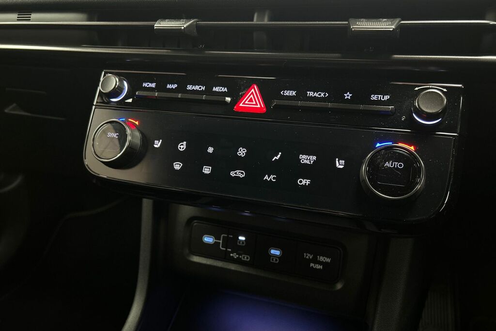 Hyundai Tucson Advance Silver #18