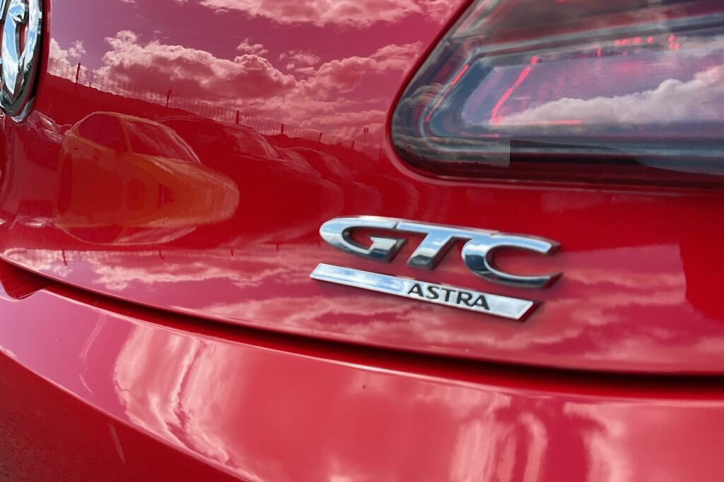 Vauxhall Astra GTC Sri Red #22