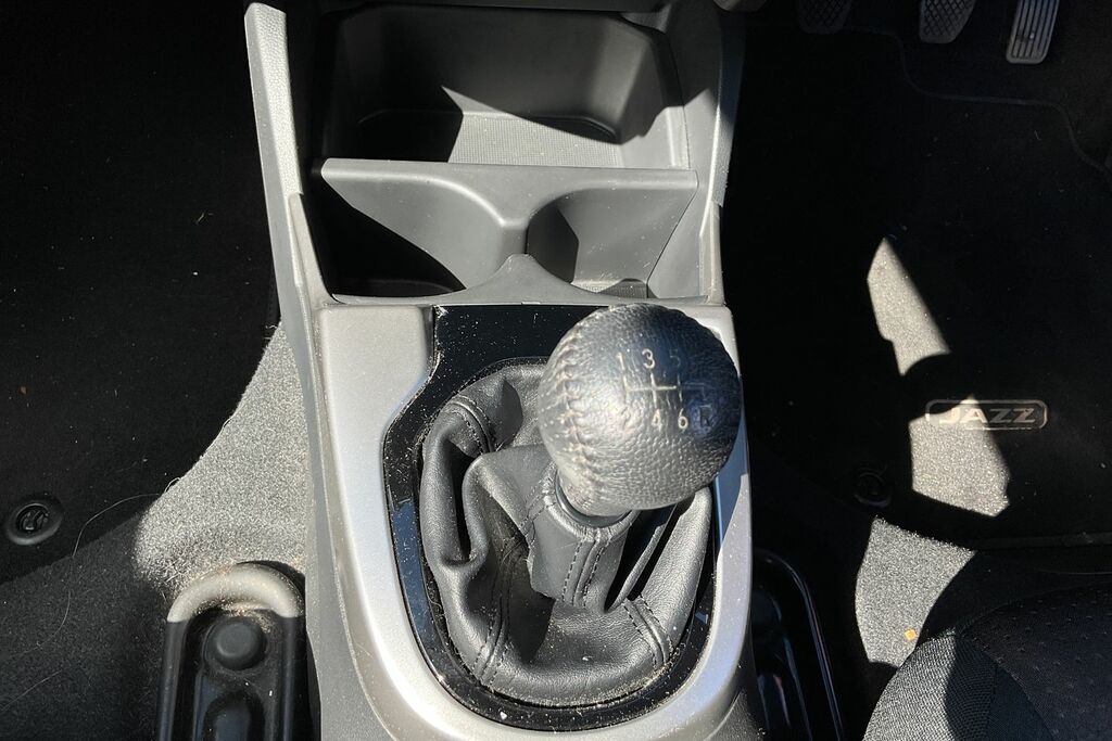 Honda Jazz Ex Navi Silver #19