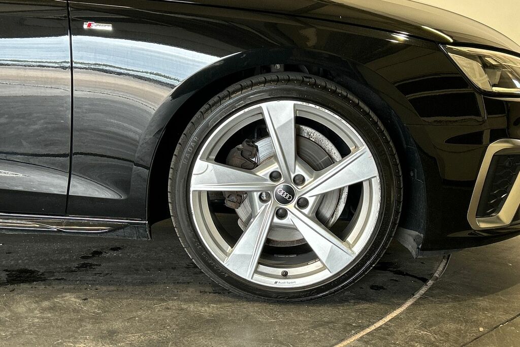 Audi A4 S Line 35 Tfsi 150 Ps S Tronic Black #5