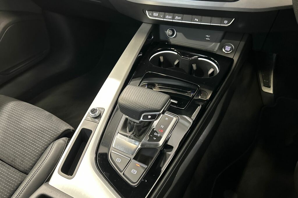Audi A4 35 Tfsi S Line S Tronic Black #22