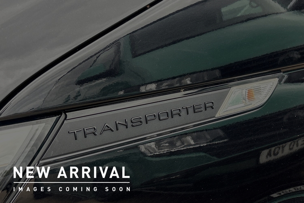 Volkswagen Transporter Shuttle 2.0 Tdi 150Ps Se Minibus Dsg Black #2