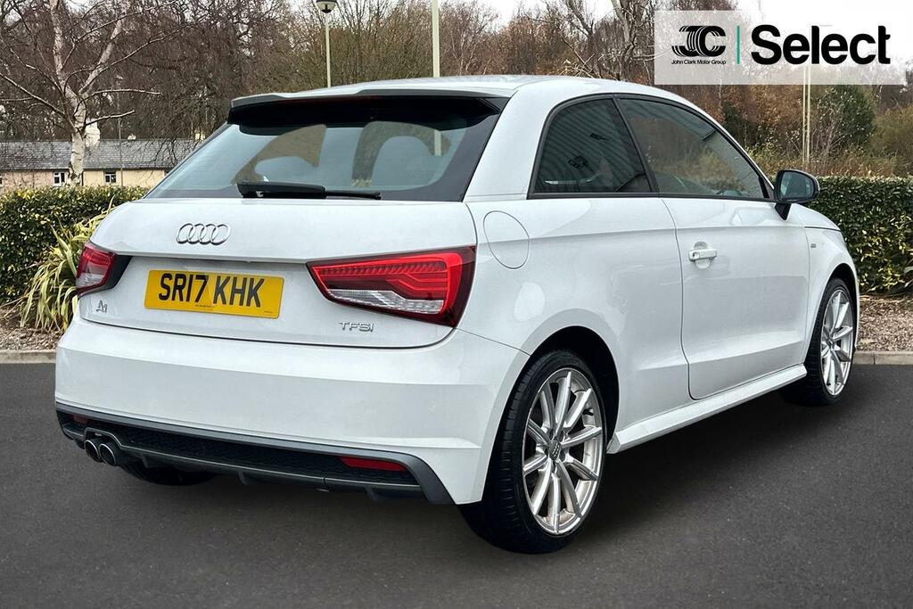 Audi A1 Sportback Tfsi Sport Silver #2