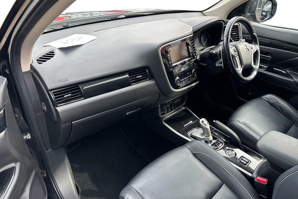 Mitsubishi Outlander 2.0H 12Kwh Gx4h Suv Plug-in Hybrid Cvt Black #6