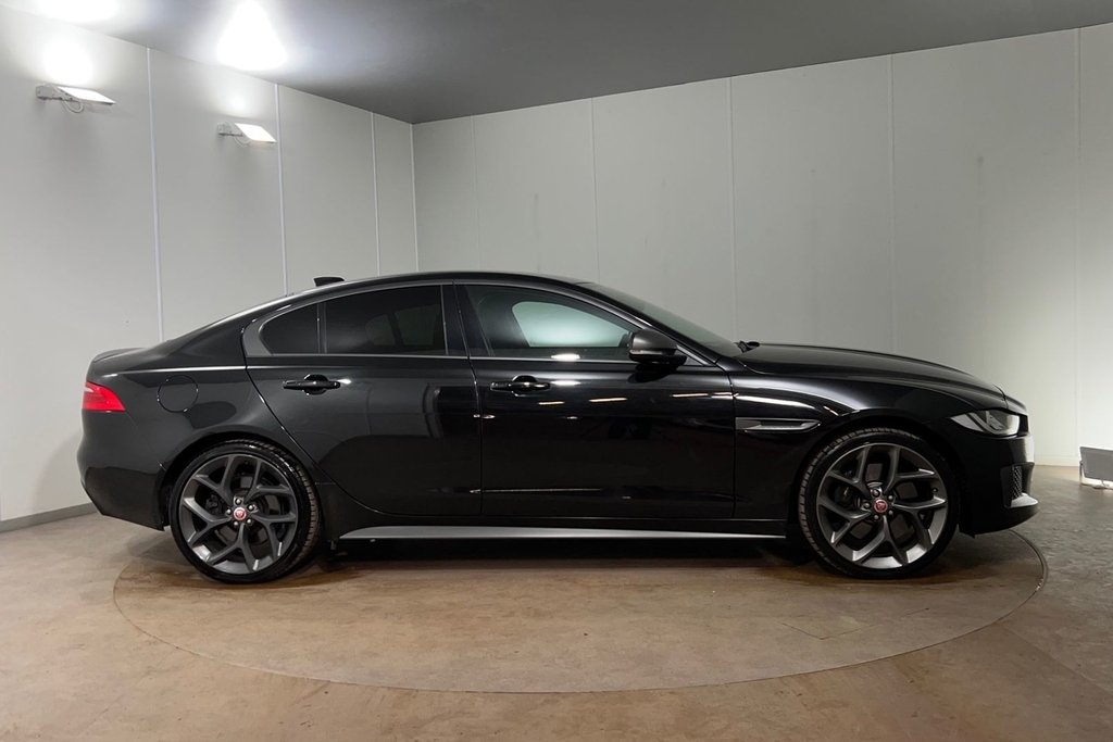 Jaguar XE I4 300 Sport Awd Black #5
