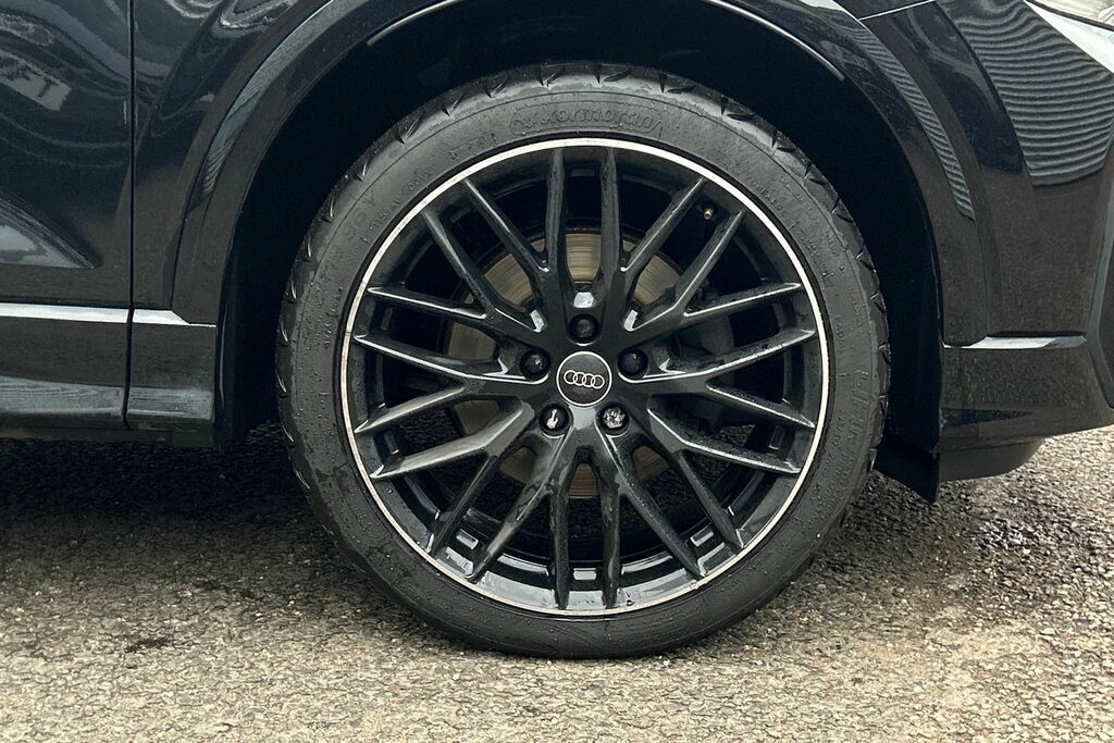 Audi Q2 Black Edition 35 Tfsi 150 Ps 6-Speed Black #5