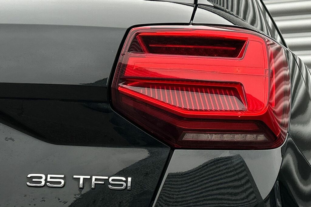 Audi Q2 30 Tfsi Sport White #20