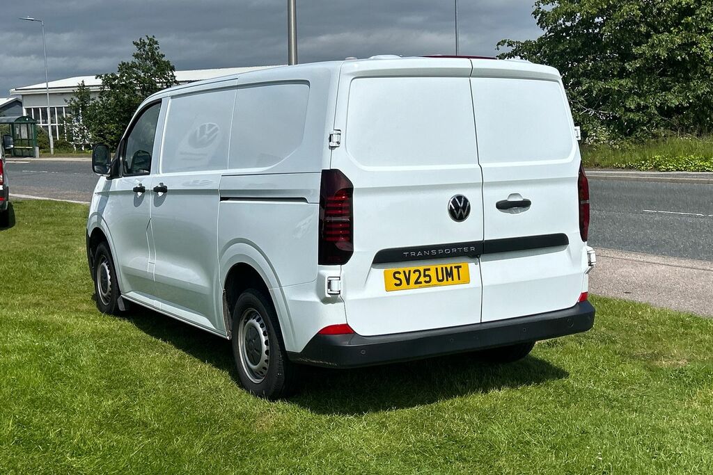 Volkswagen Transporter 2.0 Tdi 150 Commerce Plus Van White #3