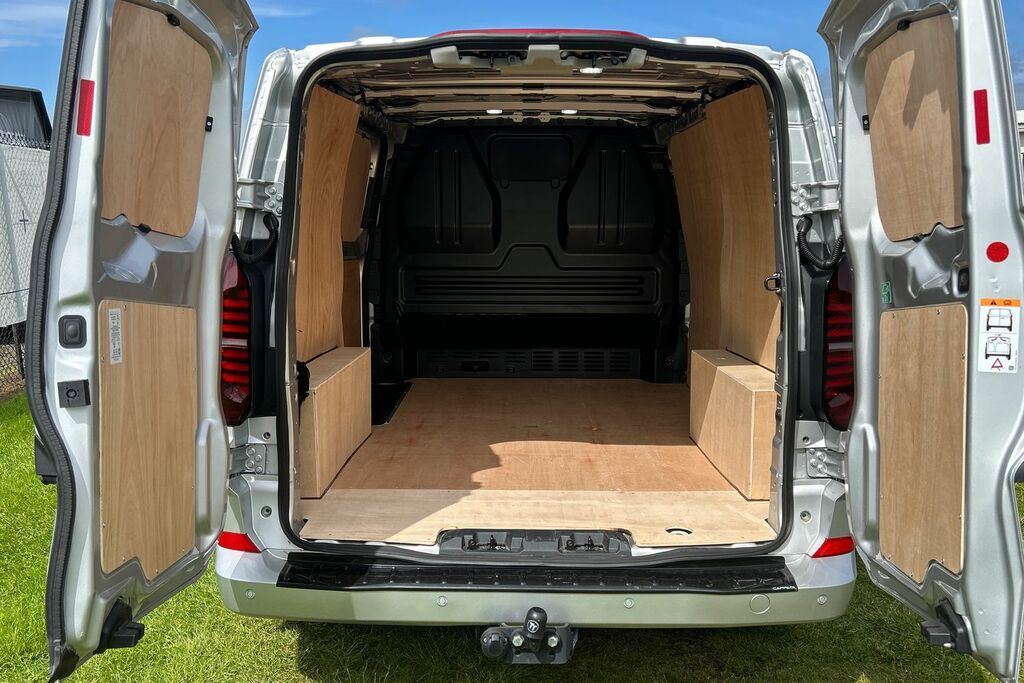 Volkswagen Transporter 2.0 Tdi T28 Commerce Plus Panel Van Man YP25FBO White #11